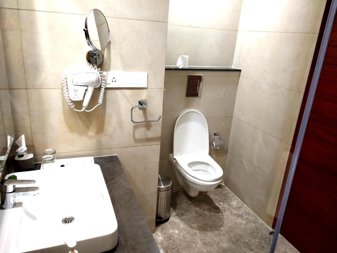 Hotel La New Delhi Eksteriør billede